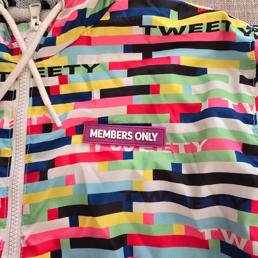 Members Only Looney Tunes Tweety Bird Windbreaker Jacket Multicolor Small